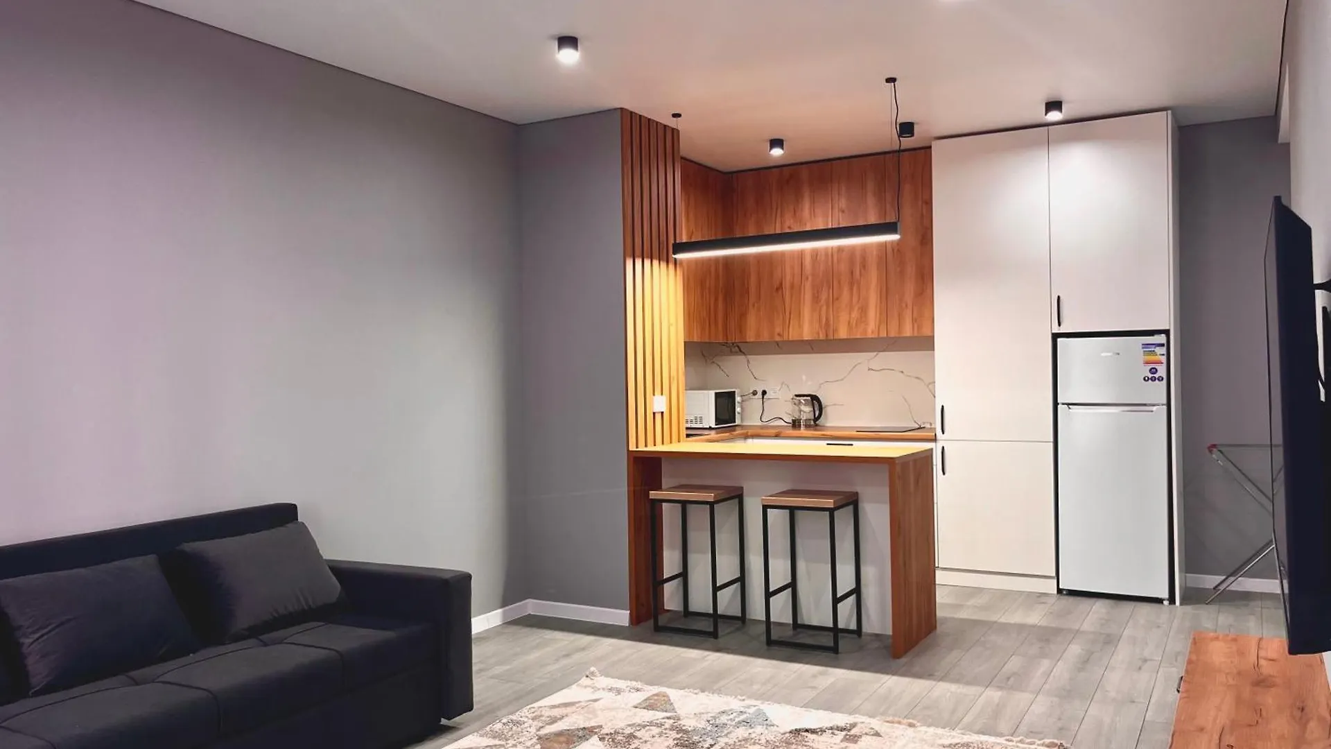 Bright Raimbek19-21 Residence 1Br, Next To Metro & Drinking Water As A Gift Almaty