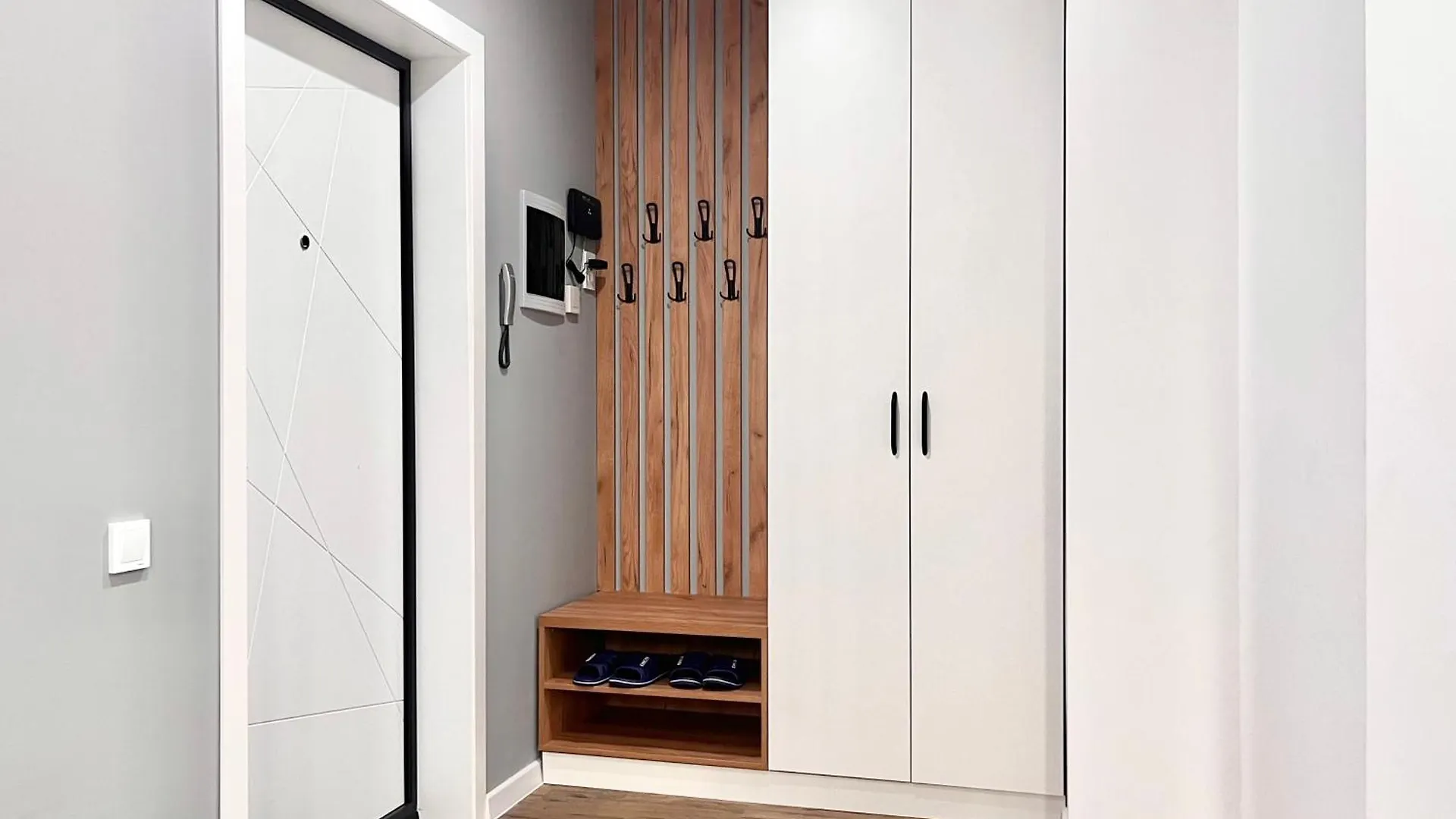 Apartmán Bright Raimbek19-21 Residence 1Br, Next To Metro & Drinking Water As A Gift Almaty